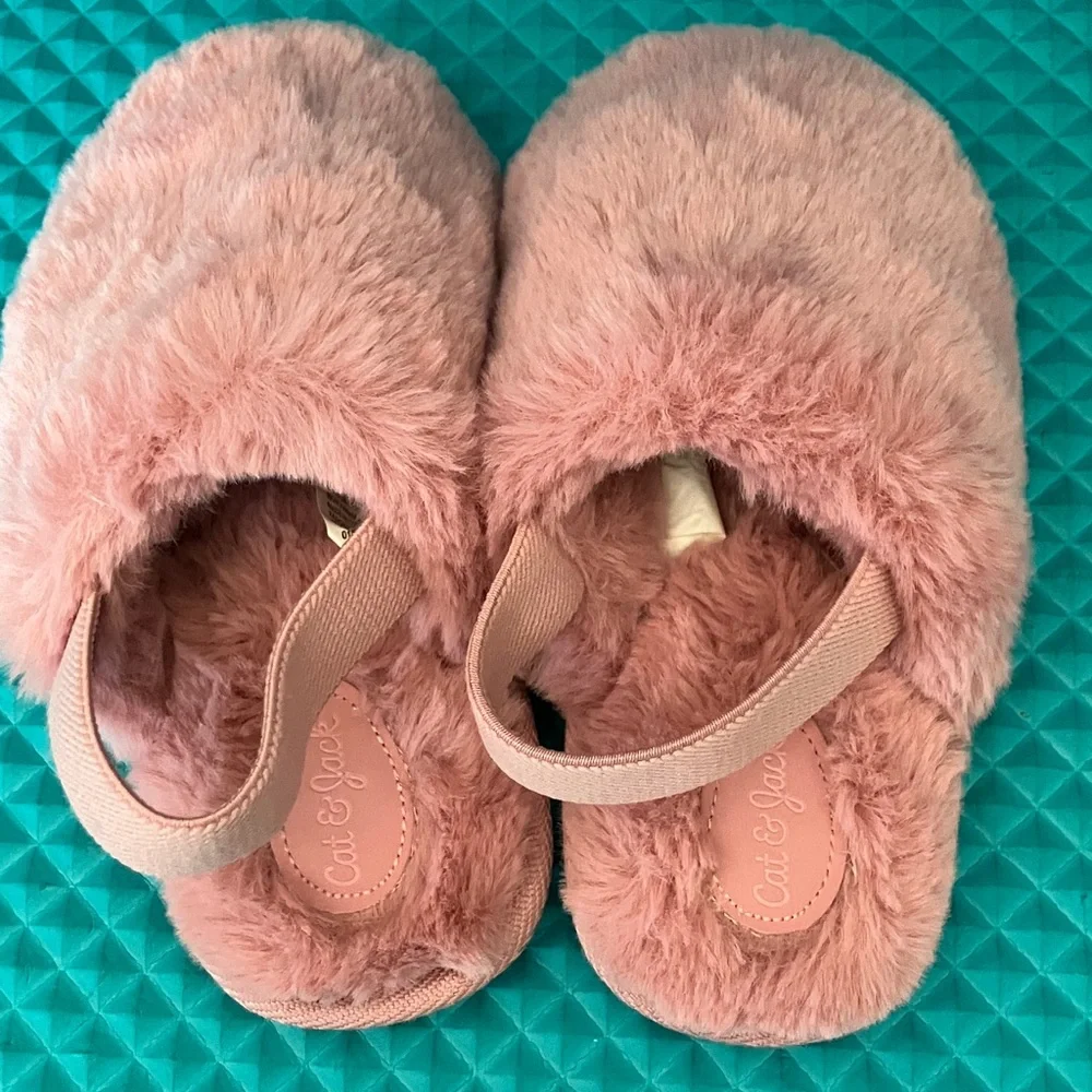 NEW - CAT & JACK Toddler Nova Puff Scuff Slippers | L 9-10